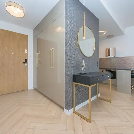 Pomorskie Apartamenty Bernadowska Gold Gdynia Exterior photo