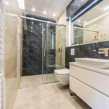 Pomorskie Apartamenty Bernadowska Gold Gdynia Exterior photo